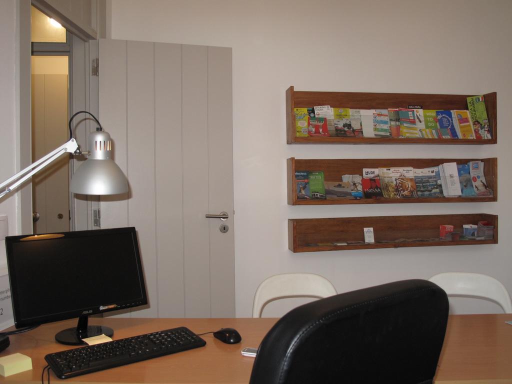 Inn Possible Lisbon Hostel מראה חיצוני תמונה